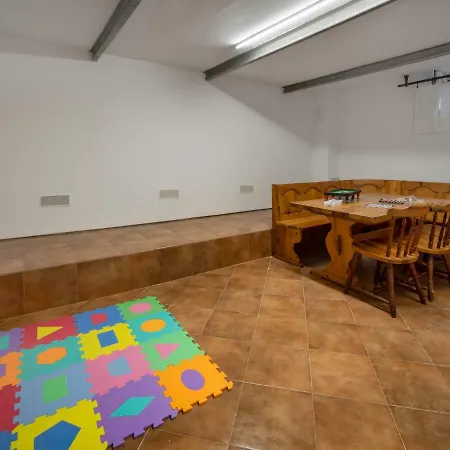 Holiday Pax Ferienhaus Krnica